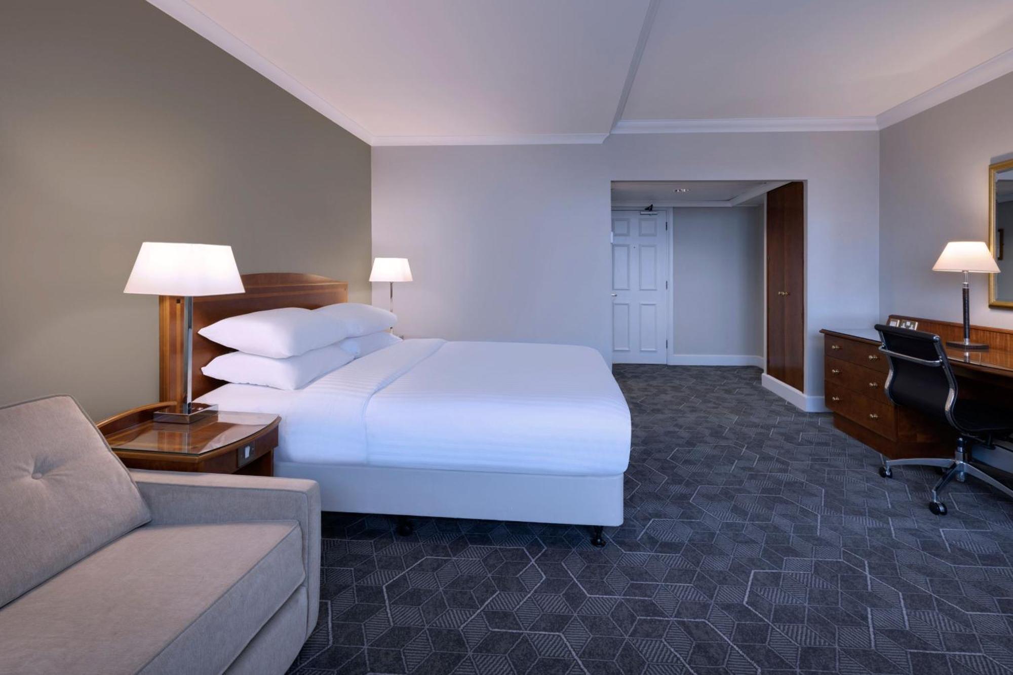 Delta By Marriott Centre 4*