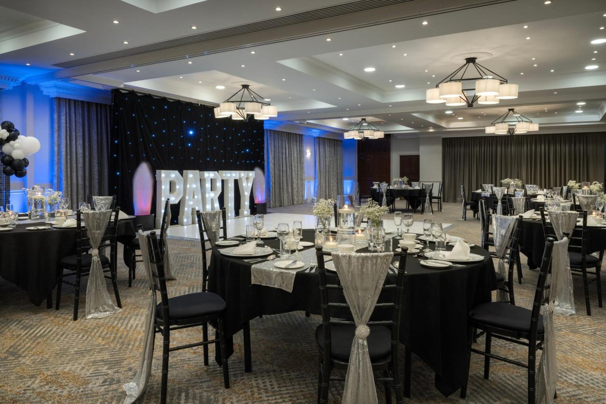 Hotel Delta By Marriott Centre 4*