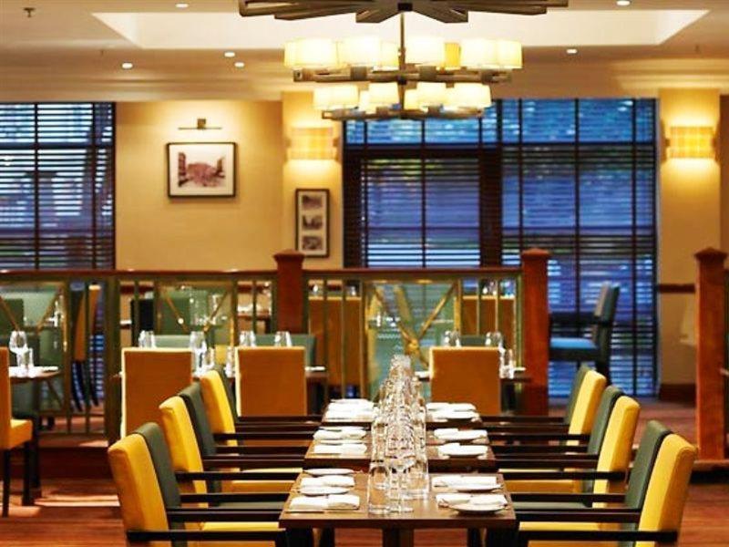 Delta By Marriott Centre